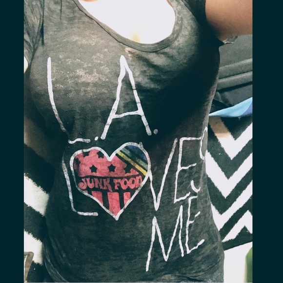 RARE: Junk Food “LA Loves Me” Soft T-shirt, Large - Picture 2 of 4
